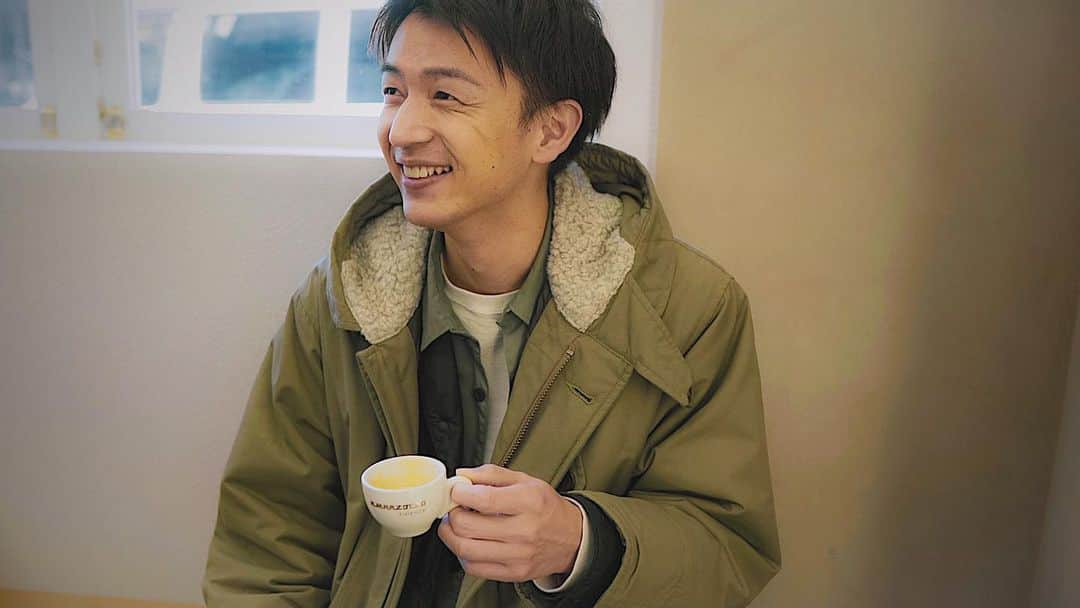 石井輝明さんのインスタグラム写真 - (石井輝明Instagram)「金曜日はカフェYouTube更新日です。 今週は西日暮里のignisさん。 笑顔、笑顔。  #ignis #cafe #coffee #カフェ #喫茶店 #東京カフェ #西日暮里カフェ #カフェ芸人 #カフェyoutube #コマンダンテ石井のカフェちゃん #カフェちゃん #ここは是非行ってほしい #どこもそうなんやけど #笑顔になるはず」3月12日 21時52分 - comandanteishii