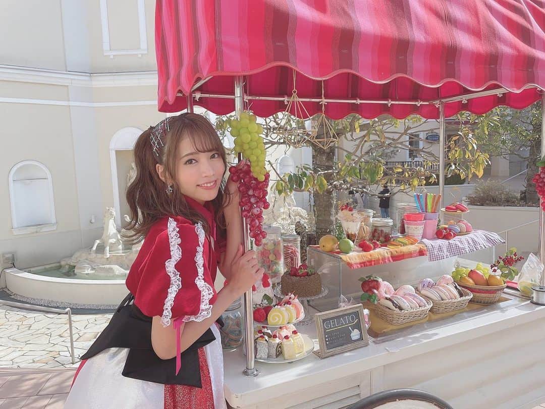 井上真由子のインスタグラム：「アイドルアイドルしとります🎤♡ #はじまりエール #アイドル #ハーフツイン #スパガ #粉我 #fff #좋아요」