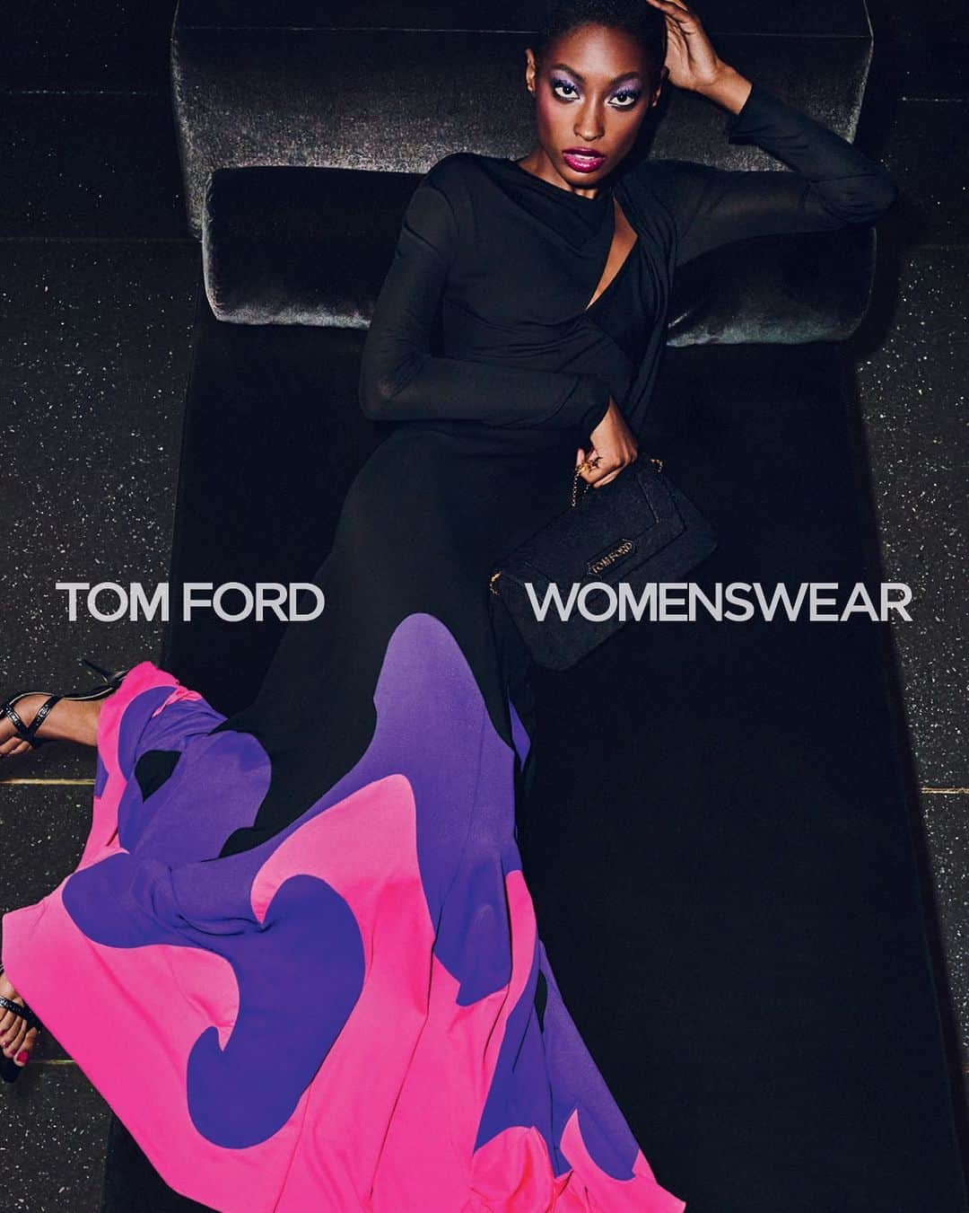 トムフォードさんのインスタグラム写真 - (トムフォードInstagram)「Explore the bold Women’s SS21 Collection. #TOMFORD」3月12日 23時05分 - tomford