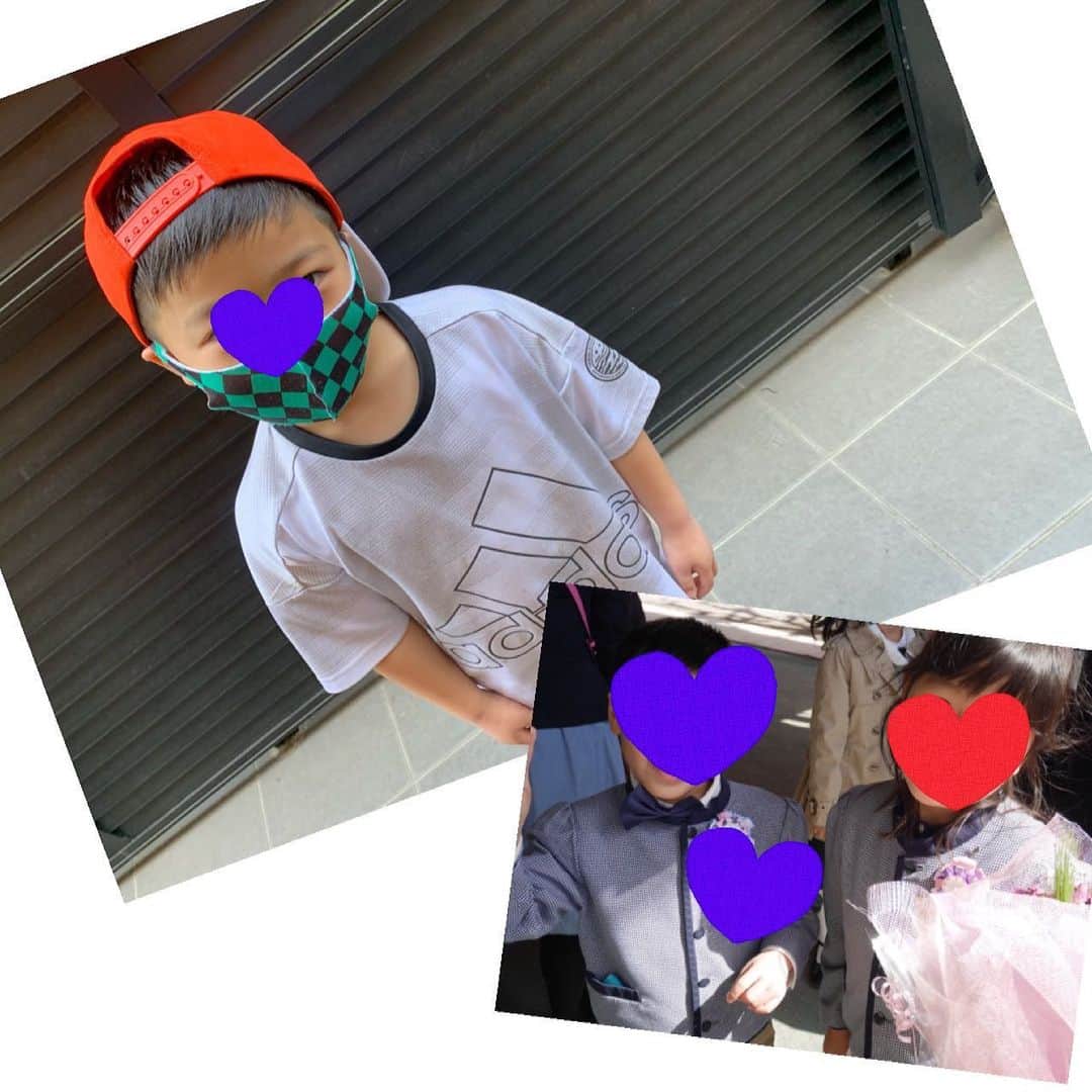 のインスタグラム：「長男。幼稚園卒園式。 ・ 彼らの晴れ舞台にはもってこいな卒園式日和でした🌸 朝から長男が、 （泣いている目は綺麗なんだよ） （だってキラキラしてるでしょ） と。。 この言葉でまず号泣。🥺 ・ 子供の目線は曲がったこともなく、真っ直ぐだなって改めて成長を感じた瞬間となりました。 ・ 4月からは小学生だね！ 思う存分楽しんでください❗️ ・ #長男の成長記録 #大きくなりました #周りの環境には改めて感謝 #お世話になりました #卒園式」