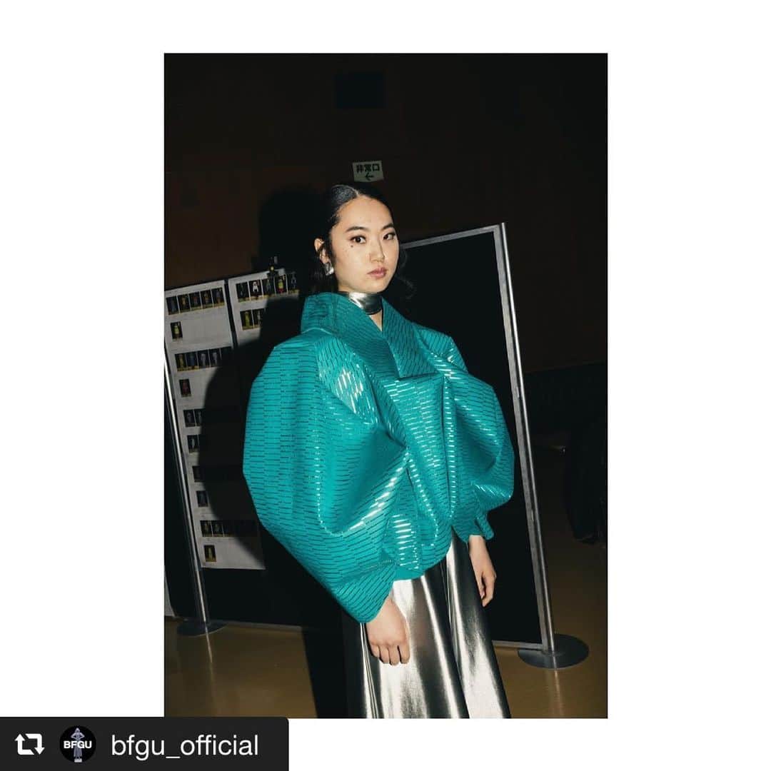 山岡美穂のインスタグラム：「@bfgu_official  @fashionsnapcom」