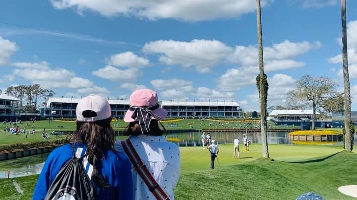 シェラ・チョイのインスタグラム：「We were hoping for you to make an eagle at right there🙏 #mavmcnealy @daniellekang  누군가를 함께 응원한다는 건🙏」