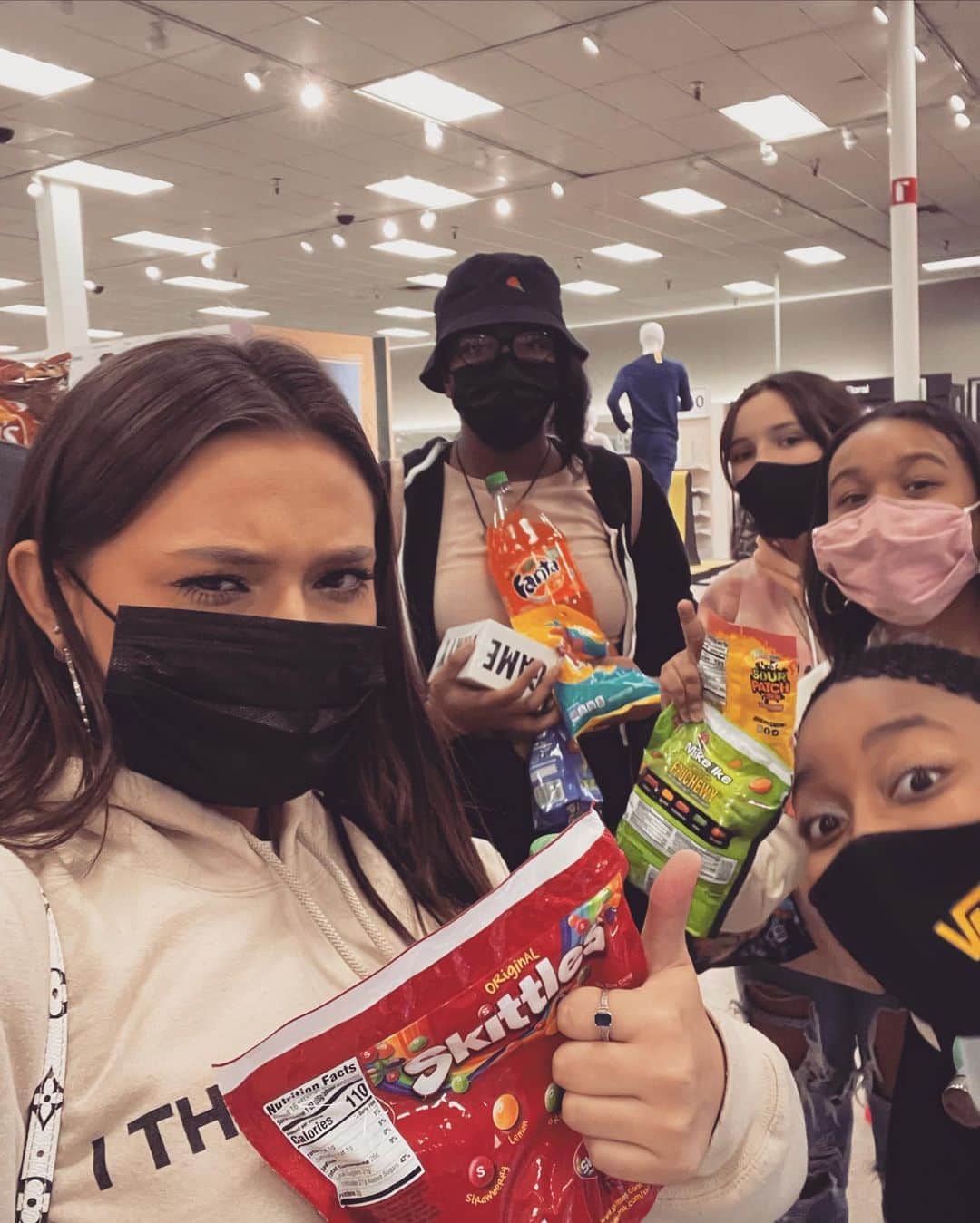 テイラー・グラブスさんのインスタグラム写真 - (テイラー・グラブスInstagram)「life recently🤍」3月13日 6時00分 - teilorgrubbs