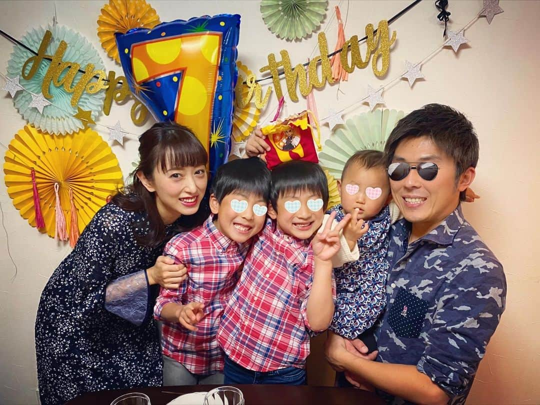 中西麻里衣さんのインスタグラム写真 - (中西麻里衣Instagram)「3.11の日に次男7歳になりました🎂 毎年息子の健やかな成長に感謝し、これからもずっと笑って過ごせる様にと願う日です。 もっともっと毎日を大切に過ごそう🍀😌🍀  #お誕生日#311#忘れない#感謝#成長#次男#おめでとう#ありがと#宝物#わんぱくボーイ#甘えん坊#大好き#大きくなったね」3月13日 10時14分 - 87marii