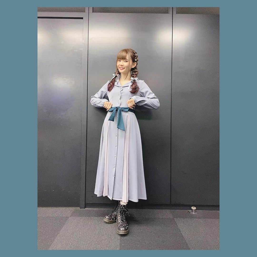 のインスタグラム：「. 昨日は #7LDKS #8 ご視聴ありがとうございました🏠 . コバルトの鼓動のCMもここだけで初公開💙 MV Short ver.は明日の18時にプレミア公開だよ〜⚑︎⚐︎ . https://youtu.be/PQRFWymy-go . そして明日は！ いよいよSuwa once upon a timeの発売記念イベント🌷.* 当選された方は気をつけて来てね！ 待ってるよ〜☺️ . . 毛先ぴんくにしてもらったよ〜💇🏼‍♀️ @s_p_i_c_a」