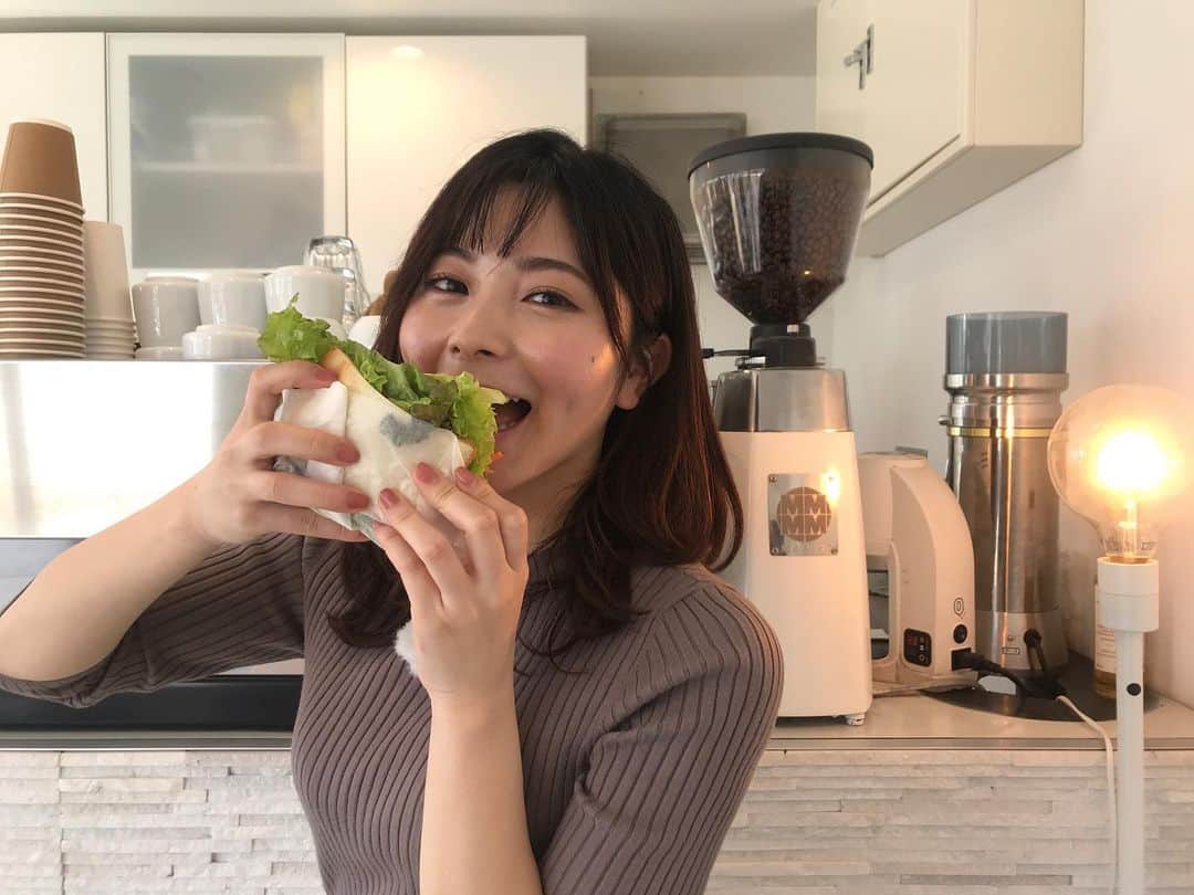 住本結花さんのインスタグラム写真 - (住本結花Instagram)「きょうの#山海漬 はサンドイッチ特集🥪 皆さん、#萌え断　ってご存知ですか？ 2枚目みたいな、こんな"萌える断面"のこと！ お野菜、お肉、フルーツ、いろいろなサンドイッチを味わってきました〜！ きょう午後6時30分からです、ぜひご覧ください☺️ . #サンドイッチ　#岩手県  #岩手　#岩手めんこいテレビ　#めんこいテレビ　#住本結花　#アナウンサー」3月13日 14時51分 - yuka_sumimoto_mit