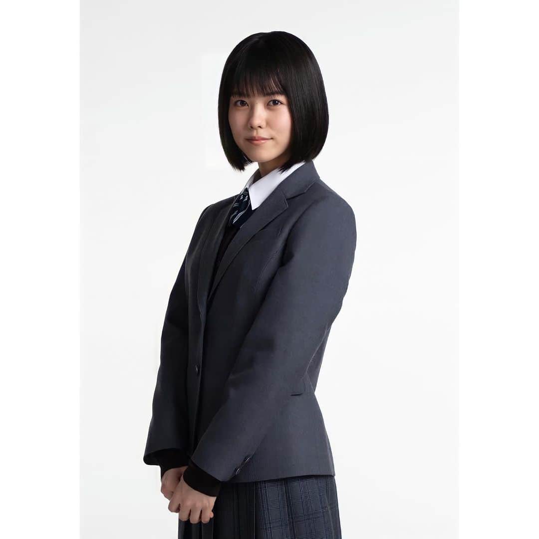 志田彩良のインスタグラム：「📢 TBS 日曜劇場「ドラゴン桜」に 小杉麻里役として出演させて頂きます。 前作のドラマ、原作。沢山の方に愛されている 作品の一員なれる事、本当に光栄です。 丁寧に大切に演じたいと思います。 TBSのドラマは3年前のチアダン以来。 また違った形で青春を謳歌できると思うと 楽しみで仕方ありません！ 4月、新たなスタートを切る方も多い時期だと思います。 月曜日からまた1週間頑張ろう、と思えるような 誰かの力となる作品になるよう精一杯努めたいと思います。 お楽しみに🌸  #ドラゴン桜」