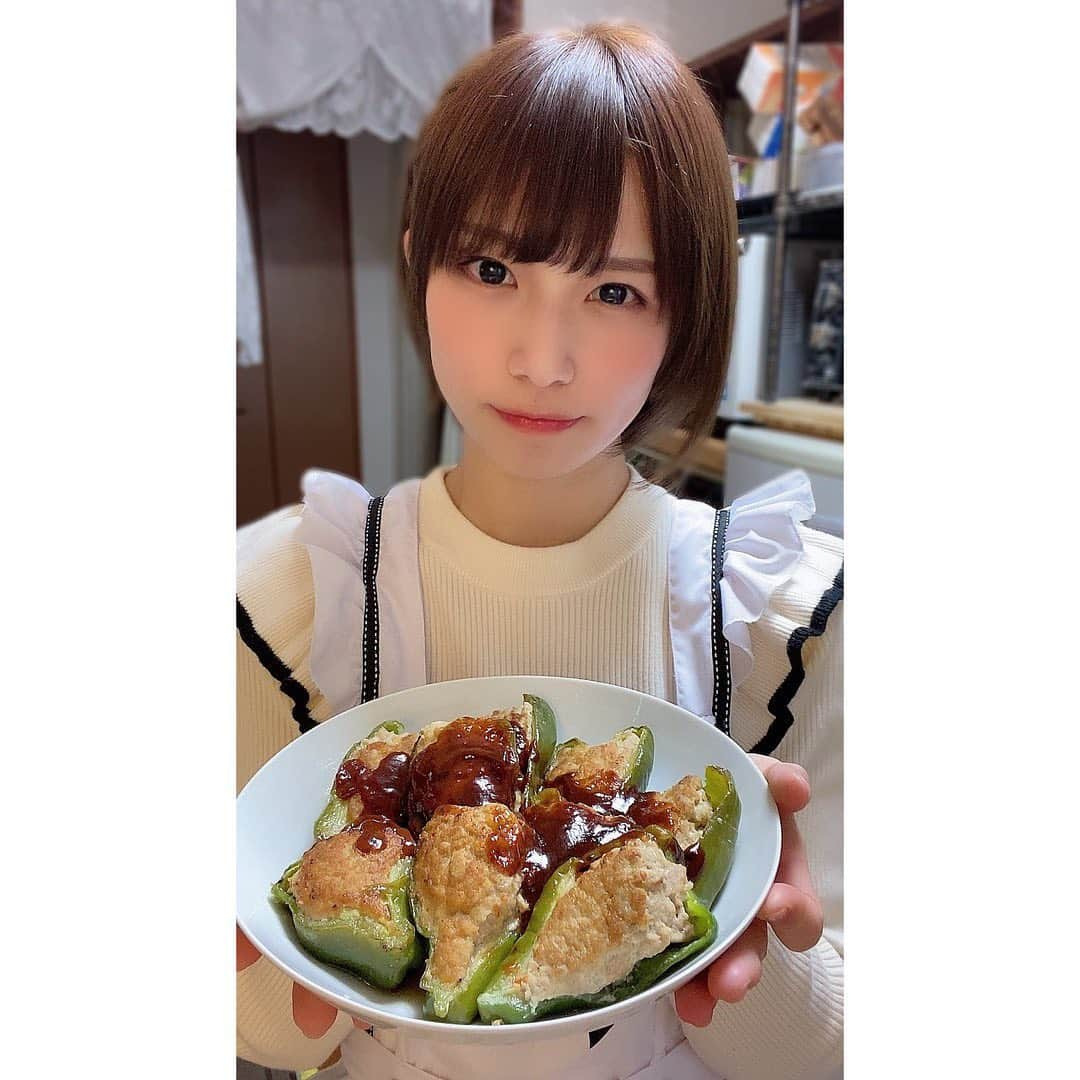 村上りいなさんのインスタグラム写真 - (村上りいなInstagram)「ピーマンの肉詰め🫑🫑🫑🫑🫑  Pepper stuffed with meat.   #cooking #料理 #ピーマン #」3月13日 18時21分 - riina_murakami