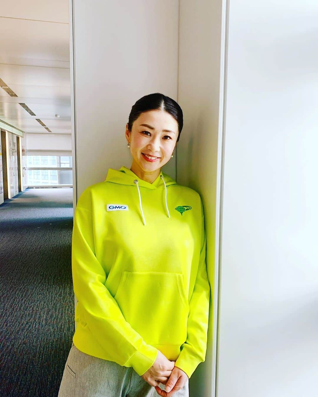 古閑美保のインスタグラム：「お仕事 @hairmakeupbylisayamaguchi  #kure #ダンロップ #gmo #beamsgolf  #ecco #uuumgolf」