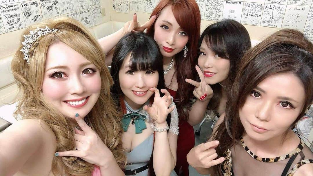 Marinaさんのインスタグラム写真 - (MarinaInstagram)「ありがとう滋賀！！！🤘  #Aldious #アルディアス」3月13日 21時47分 - aldiousmarina