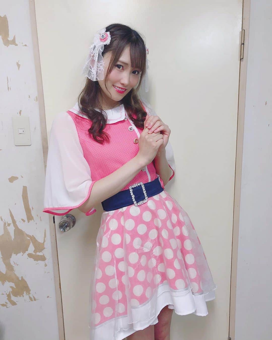 佐野友里子のインスタグラム：「衣装交換でルーチェのShallweLuce?のうさみぃの衣装を借りました💓💓可愛い…🥺💓 曲も衣装も好き♡！！ . #アイドル衣装 #pink #偶像 #ルーチェTW #らぶどる」