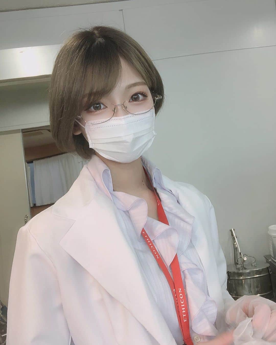 看護 師 自 撮り