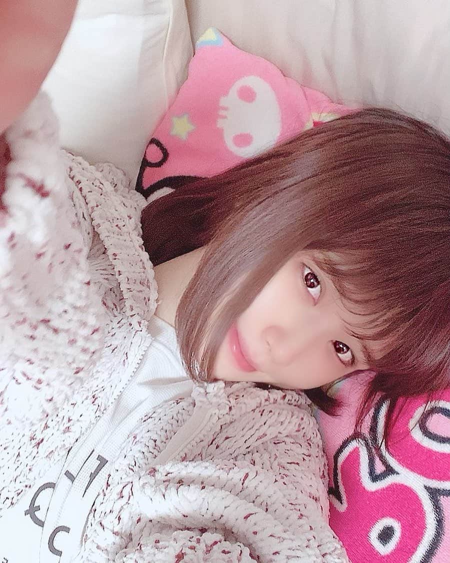 涼宮琴音のインスタグラム：「ほら、なにしてるの？寝るよ。はやくきて。」