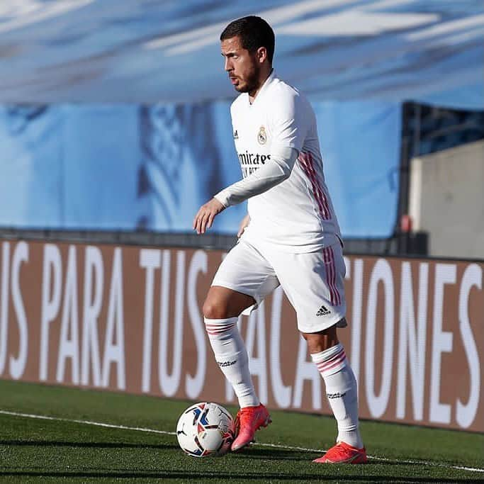 エデン・アザールさんのインスタグラム写真 - (エデン・アザールInstagram)「Feels good to be back. On 🔥 @karimbenzema ⚽️⚽️」3月14日 3時12分 - hazardeden_10