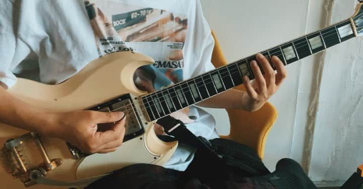 小野武正のインスタグラム：「バミューダアンドロメダ / KEYTALK  #わしつなぎ #guitar」