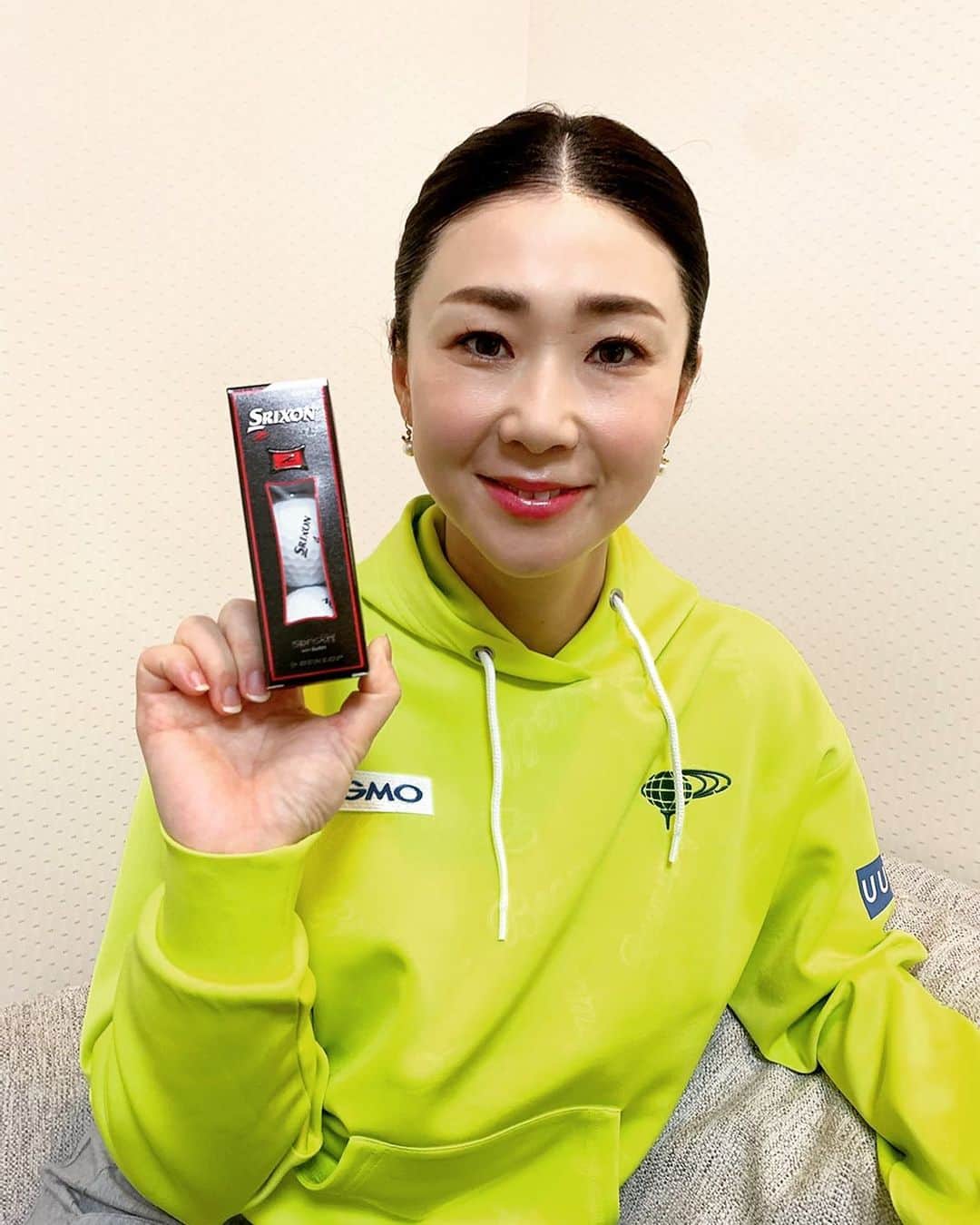 古閑美保のインスタグラム：「NEWボール  ＃イチ推しzstar ＃SRIXON ＃スリクソン」