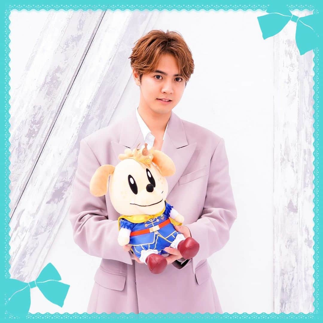 GENERATIONS高校TVのインスタグラム：「涼太からバレンタインのお返しだよ🍬  ＼ハッピーホワイトデー💙／  GENE高を観てくれていつもありがとう！  【本日限定】GENE高公式Twitterで メンバーが持っている王子様ジェネ犬& メッセージつき！メンバーからお返し動画が もらえるプレゼントキャンペーンも実施中💐！  参加してプレゼントを受け取ってね😍❤️  公式Twitter @gene_kou で検索🔍 ----------------------------------- #gene高 #ジェネ高 #generations高校tv #gene #generations #ジェネ #ジェネレーションズ #generationsfromexiletribe #ldh #白濱亜嵐 #片寄涼太 #数原龍友 #小森隼 #佐野玲於 #関口メンディー #中務裕太 #ジェネ犬 #ホワイトデー #whiteday」
