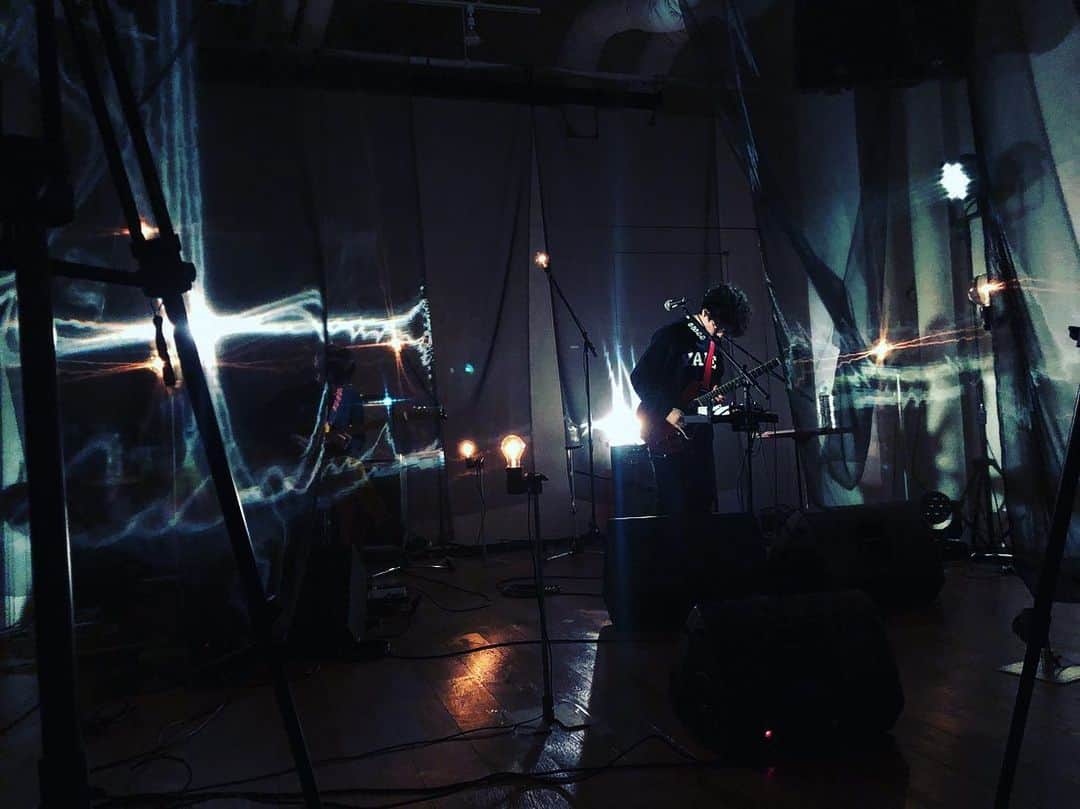 後藤正文のインスタグラム：「D2021 -Decade- at Tokyo  with Yosuke Inoue and Moment Joon  1.Wonderland 2.Passing By -Vegetable Remix- 3.Distance with Moment Joon」