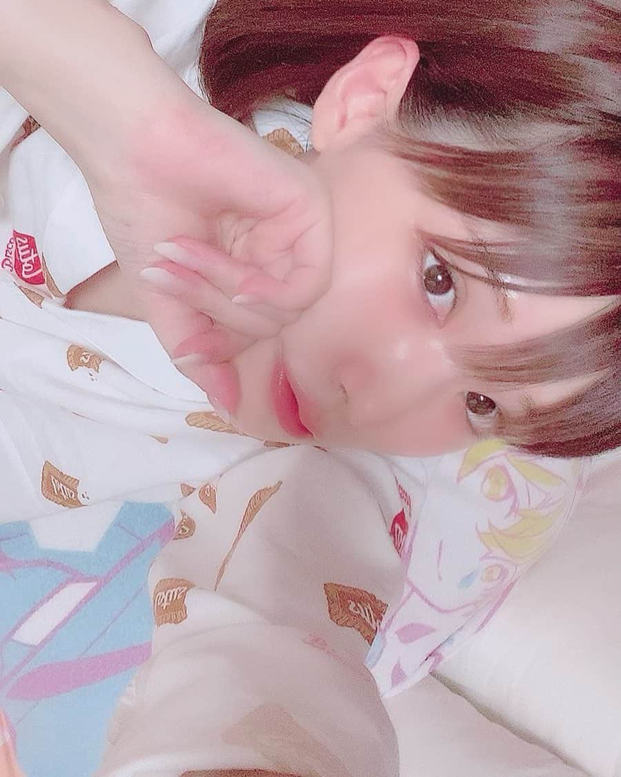 涼宮琴音のインスタグラム：「今日も1日みんな頑張りました！ はなまるです🤲🌸 おやすみなさい( ˘-˘ )」