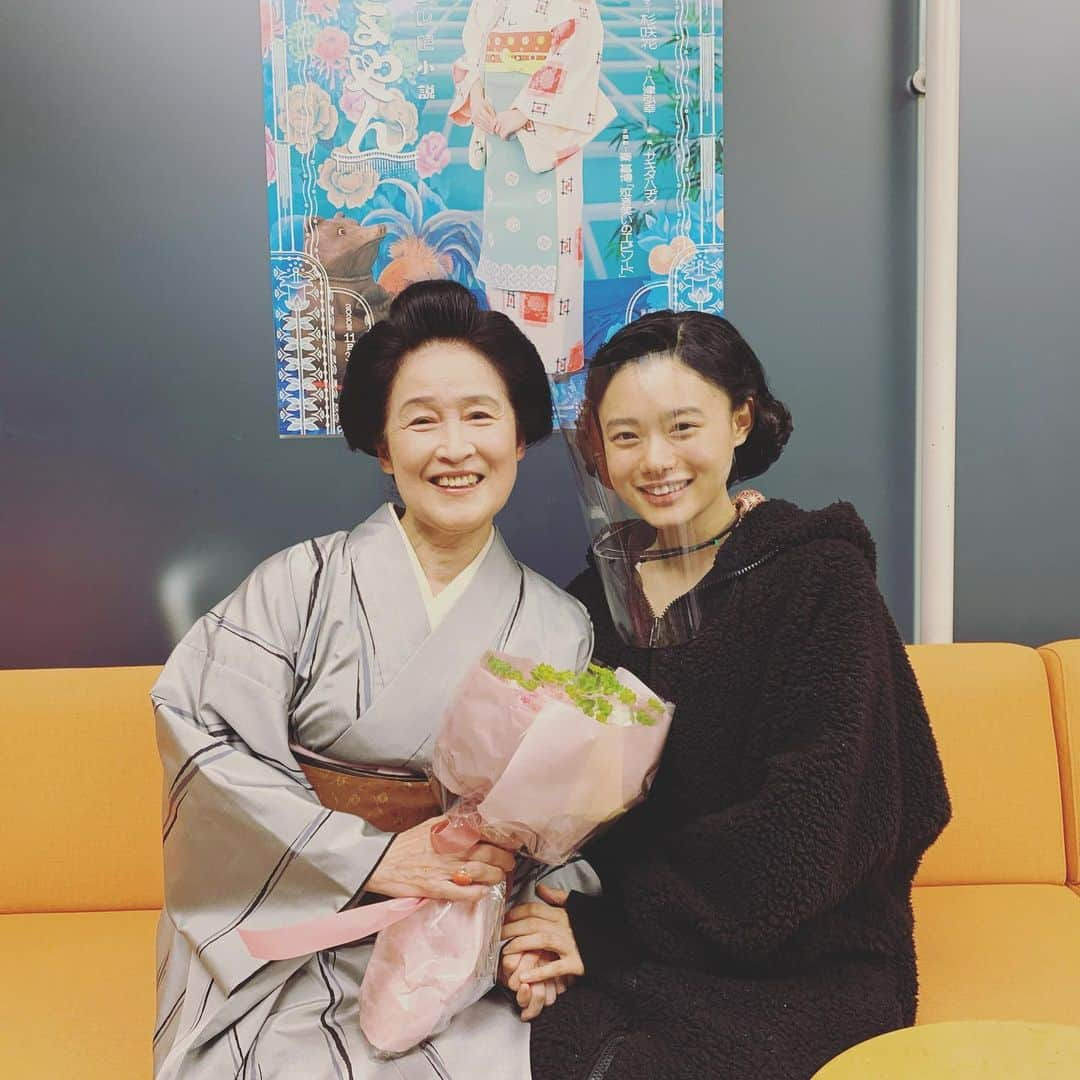 杉咲花さんのインスタグラム写真 - (杉咲花Instagram)「大好きな、お家さんと。  おちょやん、明日からは15週の放送です。お父ちゃんとの大切な回になりました。是非ご覧ください！」3月14日 16時45分 - hanasugisaki