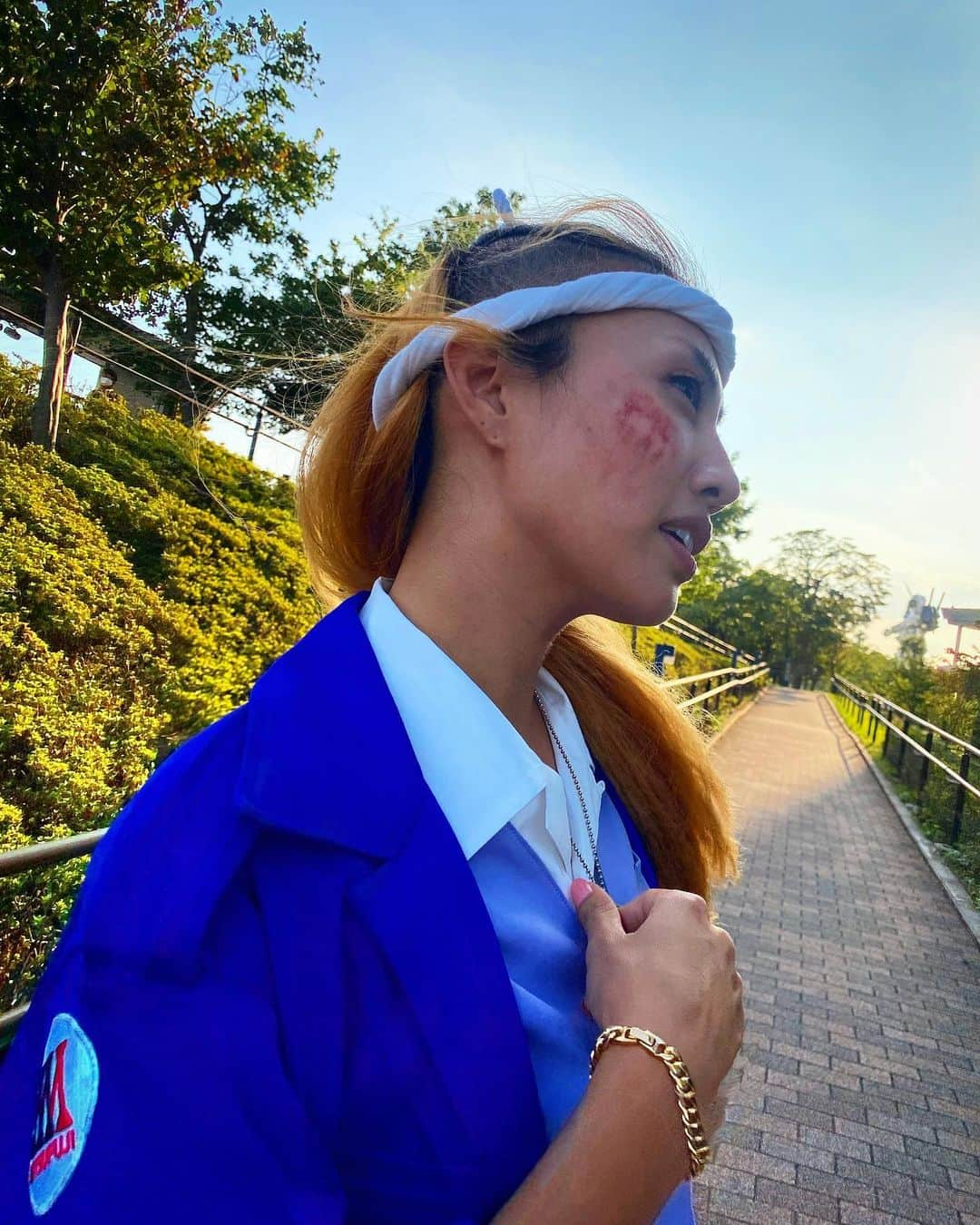 青山めぐさんのインスタグラム写真 - (青山めぐInstagram)「. 2021年5月21日 公開 #バカリズム さん 脚本 映画 #地獄の花園 に出演致します👊🏾🔥  まずは髪と眉を剃り落として気合い充分の特攻服編から⛓  #映画 #OL #最強OL #ヤンキー #特攻服 #喧嘩 #ツーブロ #ツーブロック女子」3月14日 17時45分 - megu_19880928