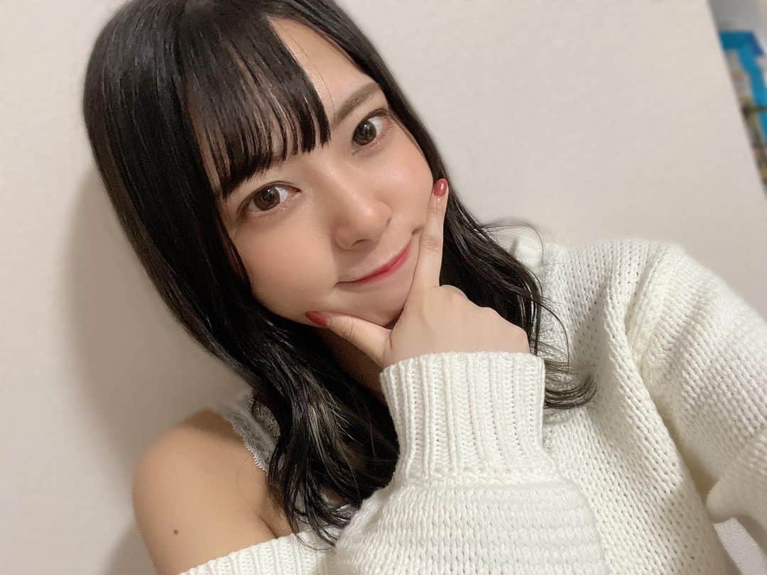 山田寿々のインスタグラム：「🤍🤍🤍」