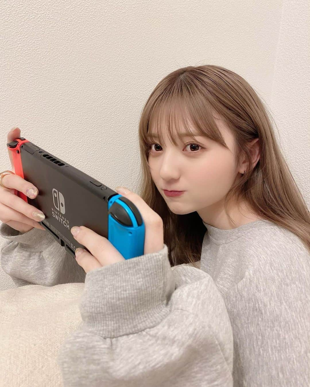 吉井美優さんのインスタグラム写真 - (吉井美優Instagram)「😴 🎮」3月14日 20時29分 - miyu_yoshii32