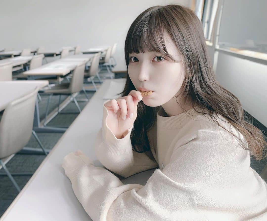 藤宮もなのインスタグラム：「こんばんは！髪明るくなった」