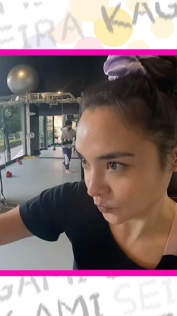 加賀美セイラのインスタグラム：「Kick Boxing with a PRO NITTA AKEOMI Follow meeeewwwww  https://youtube.com/user/seirarbour」