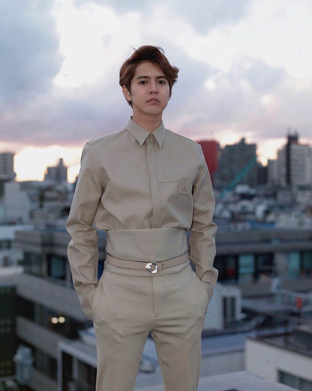 片寄涼太のインスタグラム：「White day... 🏹✨」