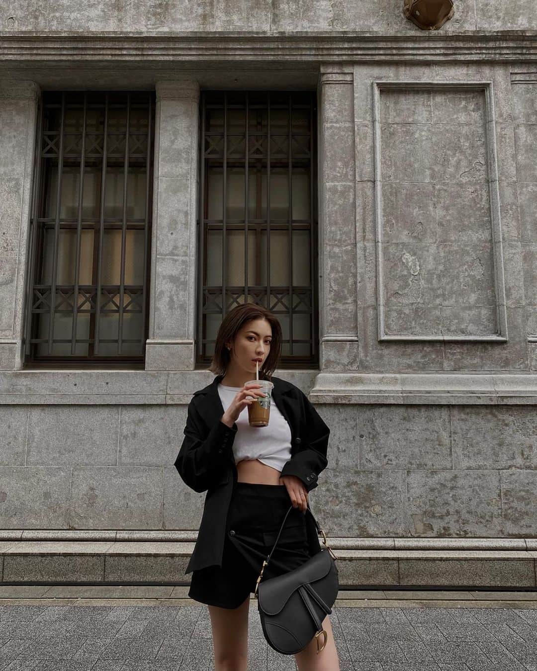 孫きょうのインスタグラム：「🧋🖤  set up @aclent_official  tops @zara  bag @dior  shoes @chloe   @aclent_official いつも新作すぐ完売しちゃうから 狙ってたセットアップget出来て嬉しぃぃ😫✌🏽」