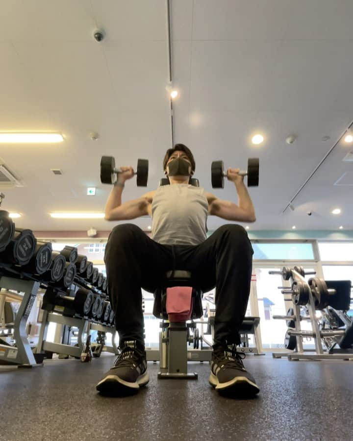 立野在のインスタグラム：「本日の肩は良好です。 #ショルダープレス #workout #術後 #3年」