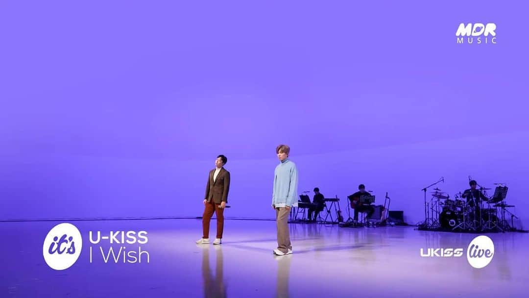 U-KISS（ユーキス）のインスタグラム：「[#유키스] 오피피에이들의 [it's KPOP LIVE 잇츠라이브] 다시 보고 싶은 잇츠라이브 무대!! 아래 링크를 통해 만나보세요  🎤유키스 메들리 https://youtu.be/szrey53A8AU  🎤 I Wish https://youtu.be/69GWFwoEWRk  #UKISS #SOOHYUN #HOON  #수현 #훈 #KPOP #itsLIVE」