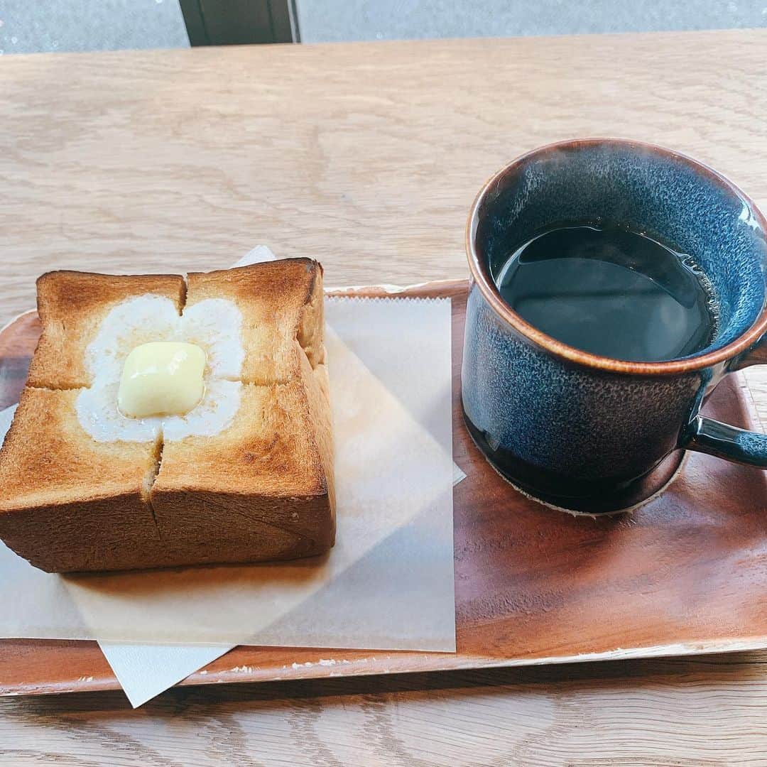 宮島咲良さんのインスタグラム写真 - (宮島咲良Instagram)「ㅤㅤㅤㅤㅤㅤㅤㅤㅤㅤㅤㅤㅤ #オススメ戦隊ミヤジマン ある日の朝食🥞 #ディゾン神保町  ㅤㅤㅤㅤㅤㅤㅤㅤㅤㅤㅤㅤㅤ ちょっぴり甘めのトーストも深めのコーヒーも全てが幸せでした。 ごちそうさまでした😋」3月15日 10時02分 - sakura_miyajiman