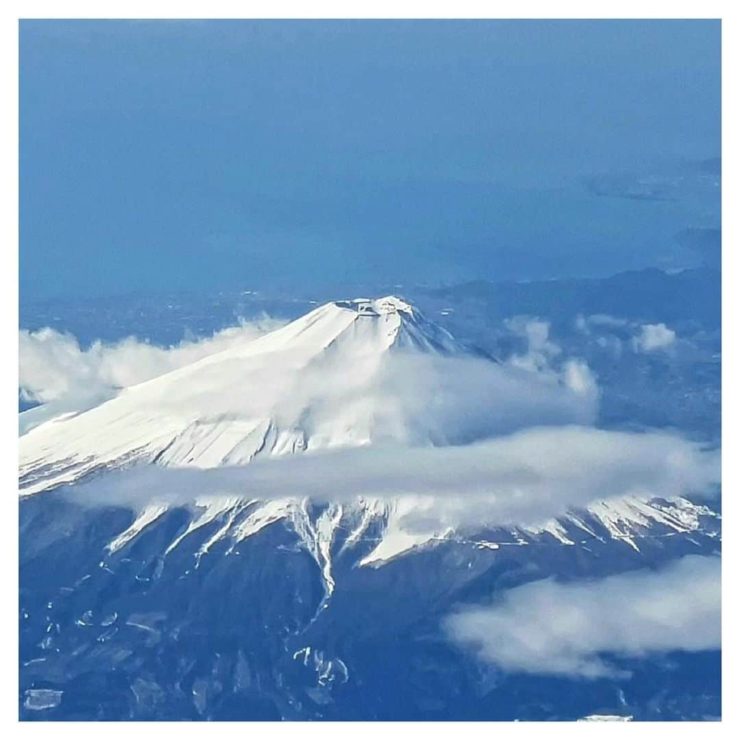 さだまさしさんのインスタグラム写真 - (さだまさしInstagram)「今日の富士山🗻 . #富士山 #さだまさし #sadamasashi」3月15日 10時27分 - sada_masashi