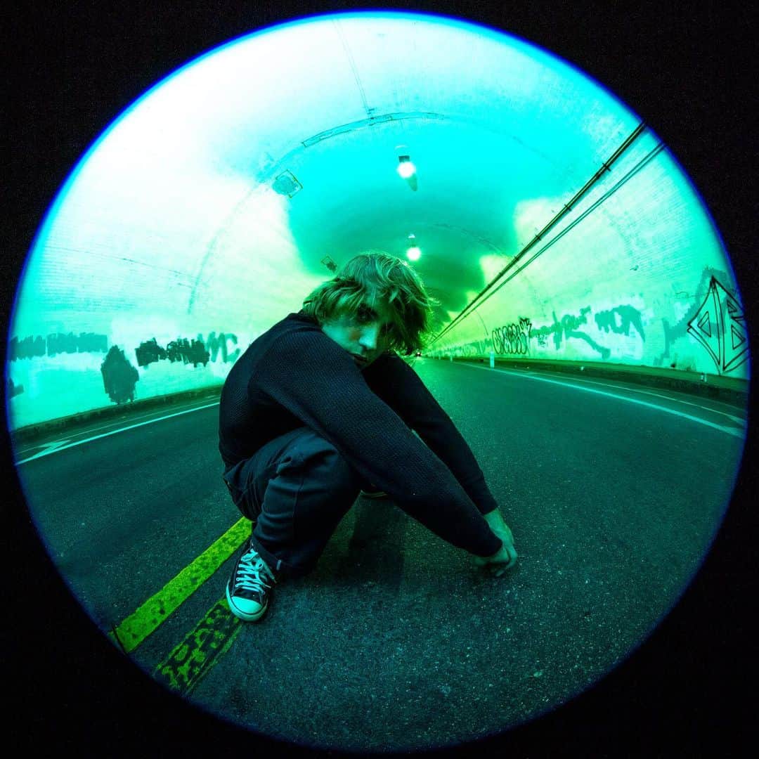 ジャスティン・ビーバーのインスタグラム：「5 DAYS #Justice   📷: @rorykramer」