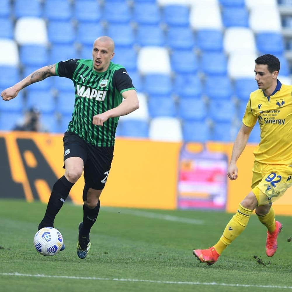 ヴラド・キリケシュのインスタグラム：「È una grande soddisfazione tornare sul campo con una vittoria ✌️ Continuiamo su questa strada! #forzasasol💚⚫️」