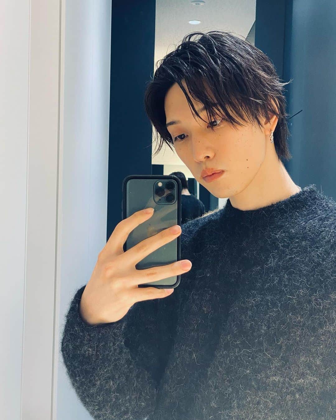 堀夏喜のインスタグラム：「🦋👤」