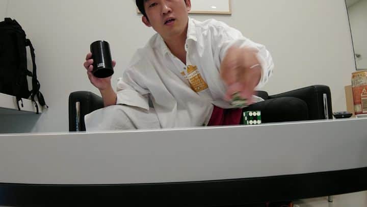 のインスタグラム：「これはとりあえず習得したってことでいいですよね？  #ダイススタッキング」