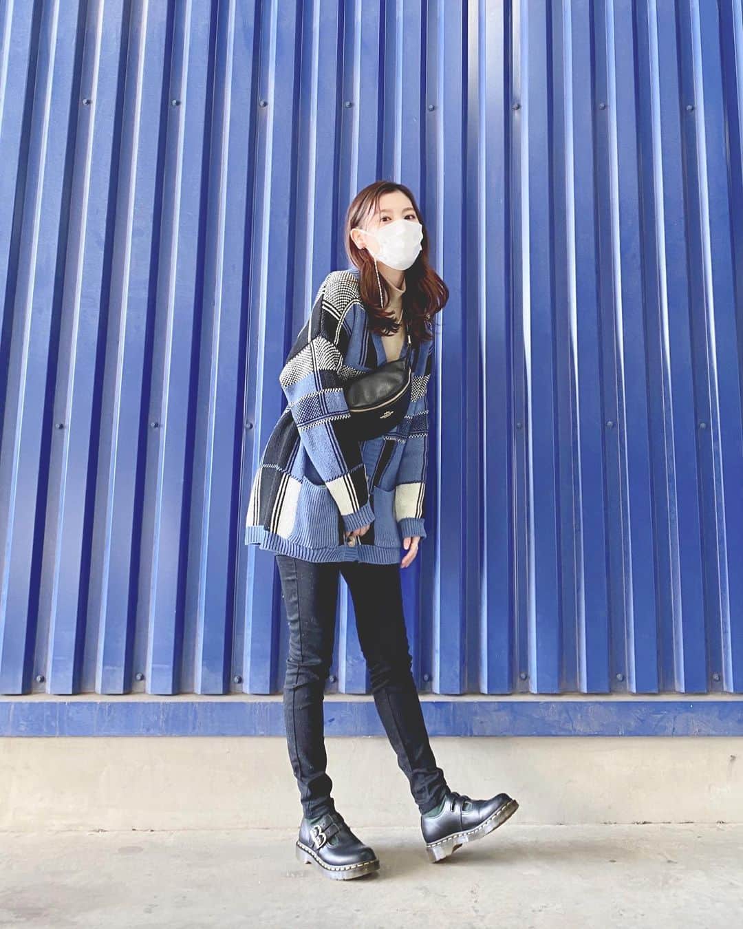 森高愛さんのインスタグラム写真 - (森高愛Instagram)「#森高のお洋服  手作りのネックレスとマスクチェーンがお気に入り❤︎」3月15日 20時27分 - ai_moritaka_official