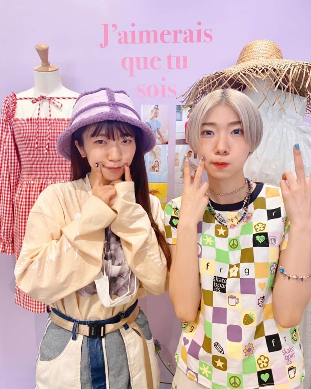 ぱいぱいでか美のインスタグラム：「コショとHONEY MI HONEYの展示会❤︎ . 行ってきました〜！ 今回も超可愛くてエチwな服もたくさんあったので 勇気を出して背中が出る感じの服とか…… つけてきましたよ…………………… 届くまでに極上の背中にならなくては。 コショ誘ってみたら意外とガーリーな服着ますよ！とのことだったので 一緒にワイワイ見れて楽しかったです😗 半袖の上にちゃんとアウター着てたよ！笑 ご心配なく☺️ 私が着てるトップスはHONEY MI HONEYのですー！ 以前投稿にも載せました✌🏻 どうせマスクしてるしな〜と思ってメイクうっっっすい。笑 . #honeymihoney #コショージメグミ #maisonbookgirl」