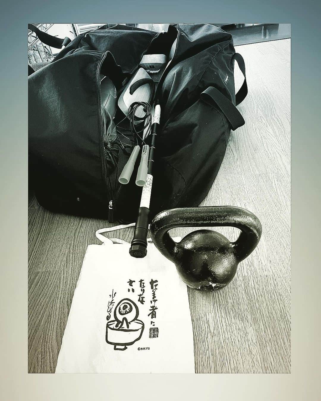 上田桃子さんのインスタグラム写真 - (上田桃子Instagram)「やーーーだねっ❤︎  #2021 #天邪鬼 #Qトレ #うそ #怠け者になっていいのなら #最高じゃん」3月16日 13時47分 - momoko3030