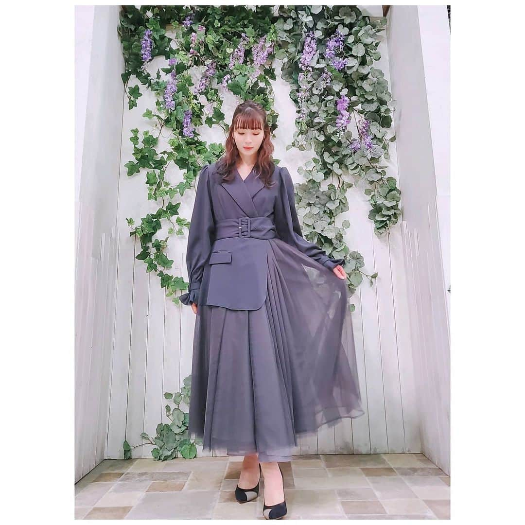 足立梨花さんのインスタグラム写真 - (足立梨花Instagram)「土曜スタジオパーク👗﻿ 失敗してたのであげ直し🙏ごめんなさい😭 ﻿ 1枚目﻿ ﻿ @labelleetude_official ﻿ パンプス﻿ @dianashoespress﻿ ﻿ ピアス﻿ #vendomeaoyama﻿ @vendomeaoyama_official ﻿ 2枚目﻿ ﻿ トップス﻿ スカート﻿ #noela﻿ @noela_official﻿ ﻿ パンプス﻿ @dianashoespress﻿ ﻿ ピアス﻿ #plusvendome @plusvendome_official」3月16日 14時06分 - adacchee