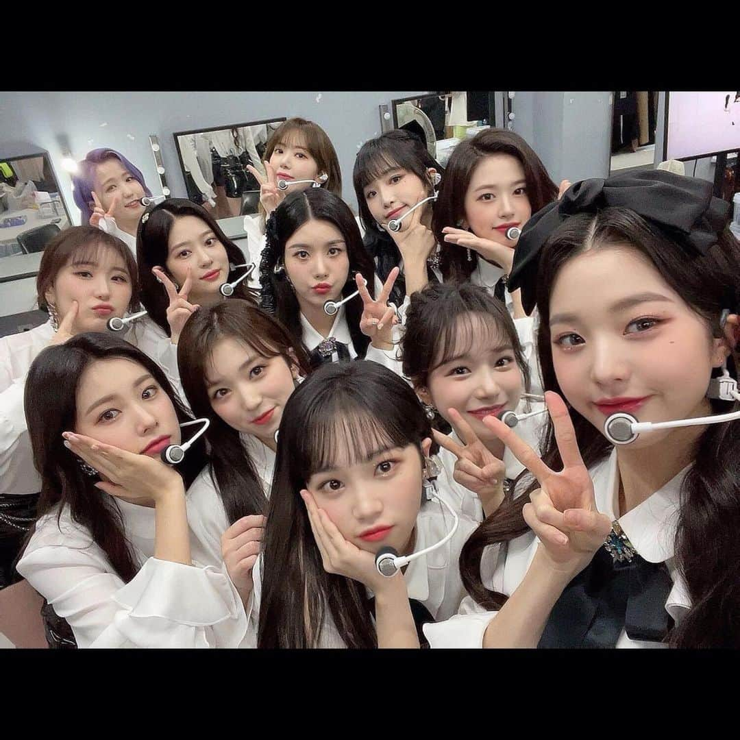 h3artbrak3rsさんのインスタグラム写真 - (h3artbrak3rsInstagram)「#Repost @official_izone ・・・ 난 언제까지나 모두를 사랑할꺼야🎀❤🧡💛💚💜✨  いつまでもみんなを愛してます🎀❤🧡💛💚💜✨  #원영 #ウォニョン #IZONE #아이즈원 #アイズワン  #wonyoung #장원영 #sakura #宮脇咲良 #yuri #조유리 #yena #최예나 #yujin #안유진 #nako #矢吹奈子 #eunbi #권은비 #hyewon #강혜원 #hitomi #本田仁美 #chaewon #김채원 #minju #김민주 #chaeyeon #이채연」3月16日 9時05分 - h3artbrak3rs