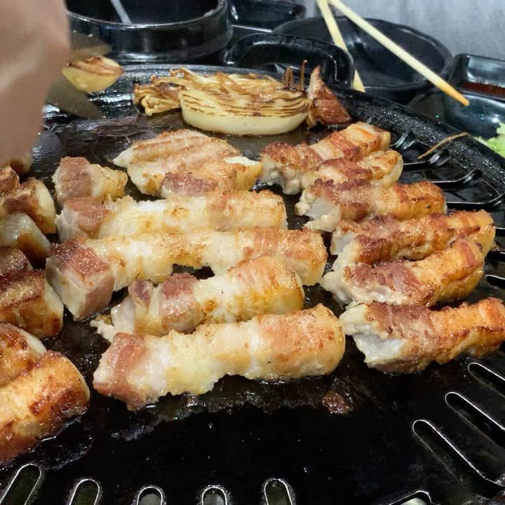 武内裕之のインスタグラム：「Awesome Korean Grill #koreanfood #koreanbbq #osaka #焼肉 #韓国料理 #大阪」