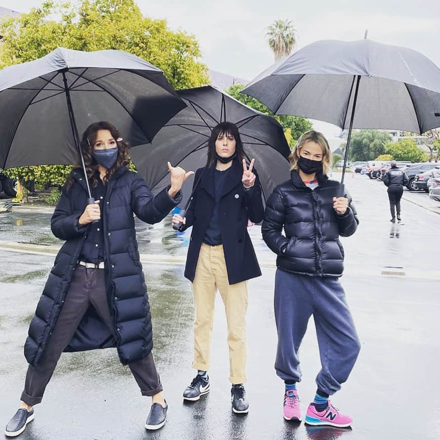 キャサリン・メーニッヒのインスタグラム：「💥」