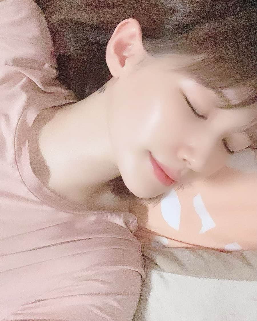涼宮琴音のインスタグラム：「おやすみなさい🤲💗」