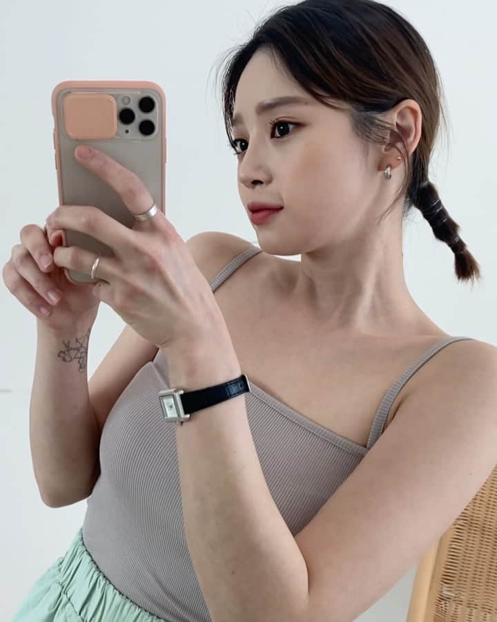 Yoonbitnaのインスタグラム：「오늘 머리 귀여웡🧚🏻」