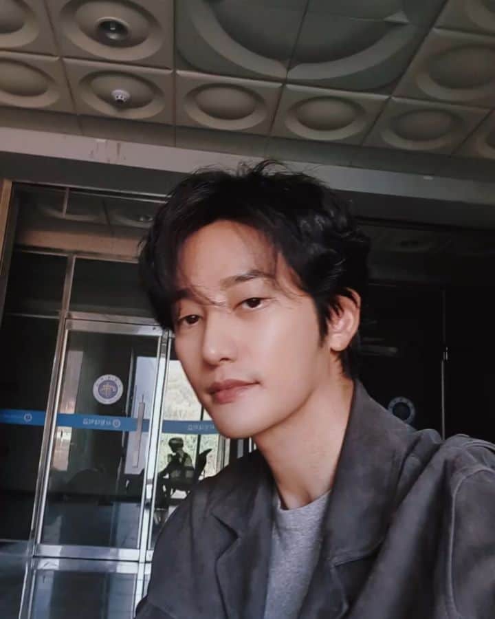 パク シフさんのインスタグラム写真 パク シフinstagram 즐거운 하루 보내세요 멘탈리스트 Mentalist 5月26日 13時37分 Park Si Hoo 01