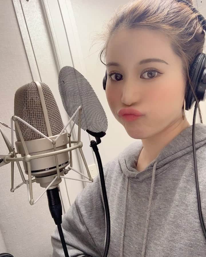 のインスタグラム：「🎤⭐️」